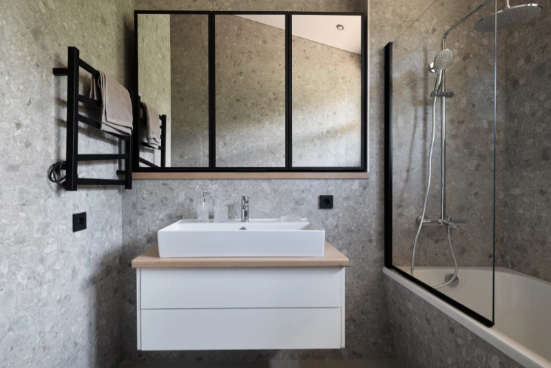 reformas integrales en el Eixample - Grupo AyM - baño - Barcelona