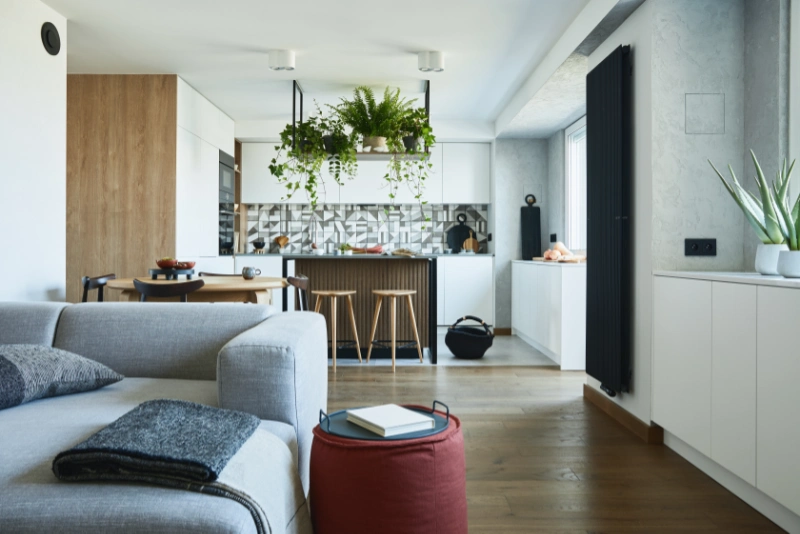 reforma de cocina salón y comedor abiertos estilo mediterráneo madera cálida